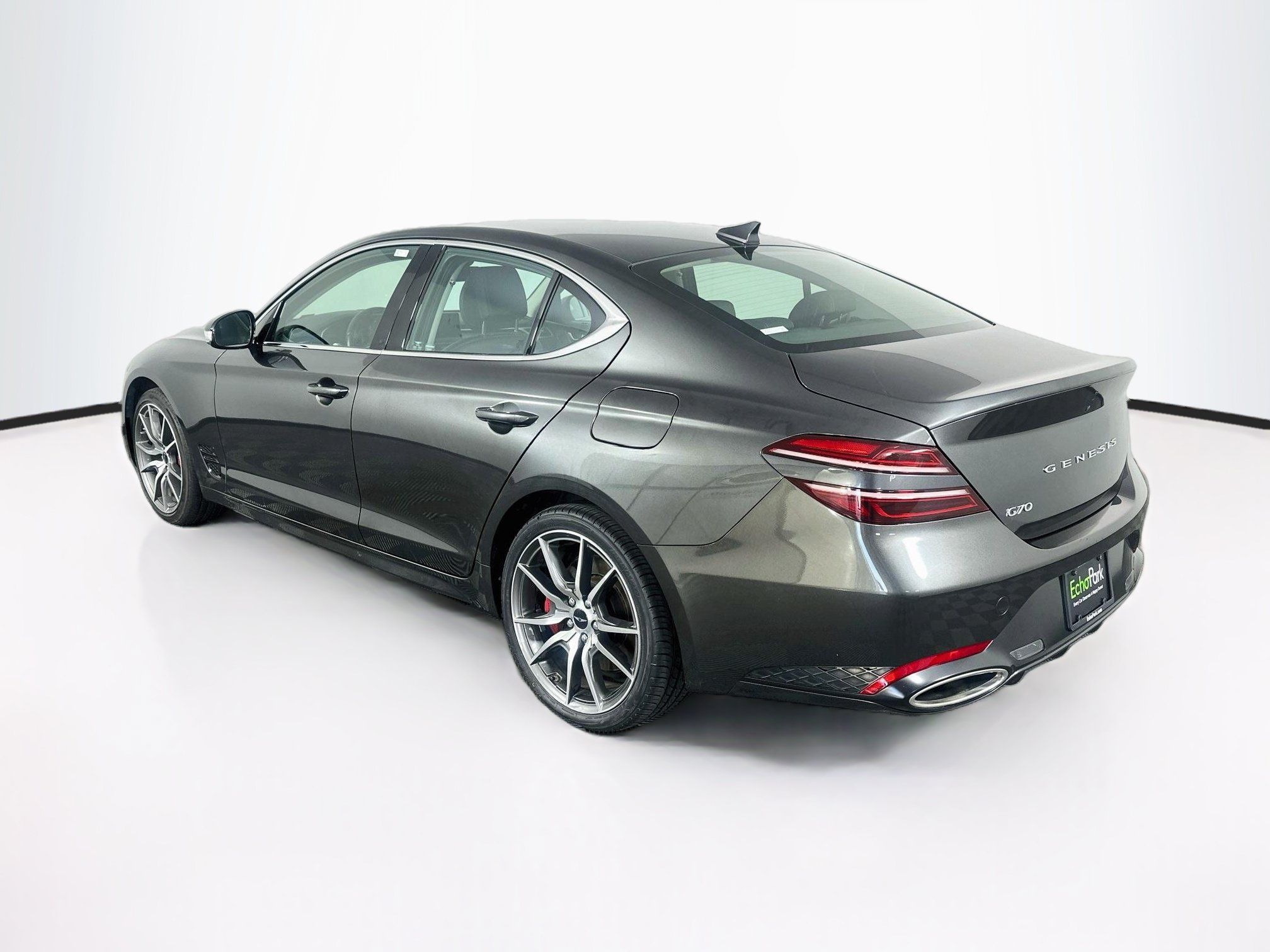 Used 2025 Genesis G70 2.5T RWD image 5