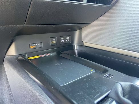 Used 2025 Toyota Camry SE w/ Multimedia Upgrade Package FWD image 23