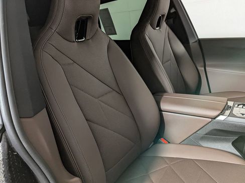 Used 2025 BMW iX xDrive50 w/ Premium Package image 37