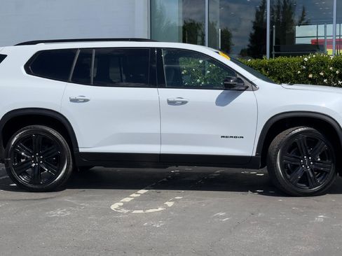 Used 2026 GMC Acadia Elevation w/ Super Cruise Package AWD/4WD image 4