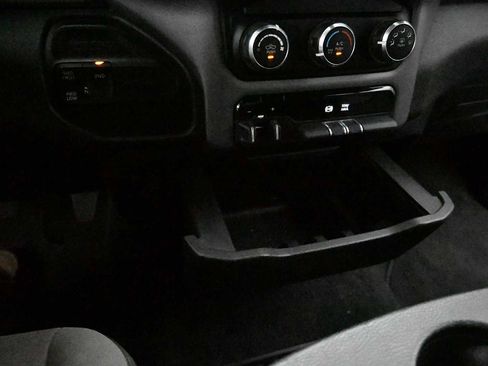 Used 2022 RAM 3500 Big Horn AWD/4WD image 26