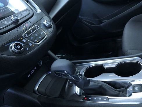 Used 2024 Chevrolet Malibu LT image 30