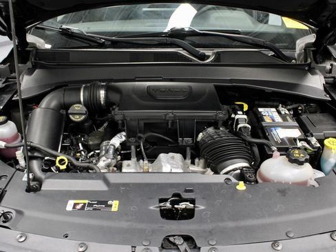 Used 2023 Jeep Compass Latitude w/ Convenience Group AWD/4WD image 16