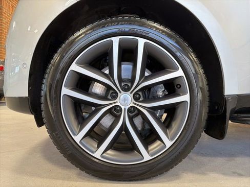 Used 2024 Land Rover Range Rover SE image 49