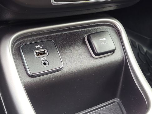 Used 2018 Jeep Compass Latitude image 26