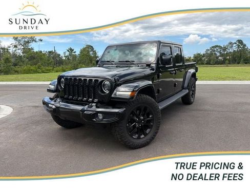 Used 2023 Jeep Gladiator Overland AWD/4WD image 1