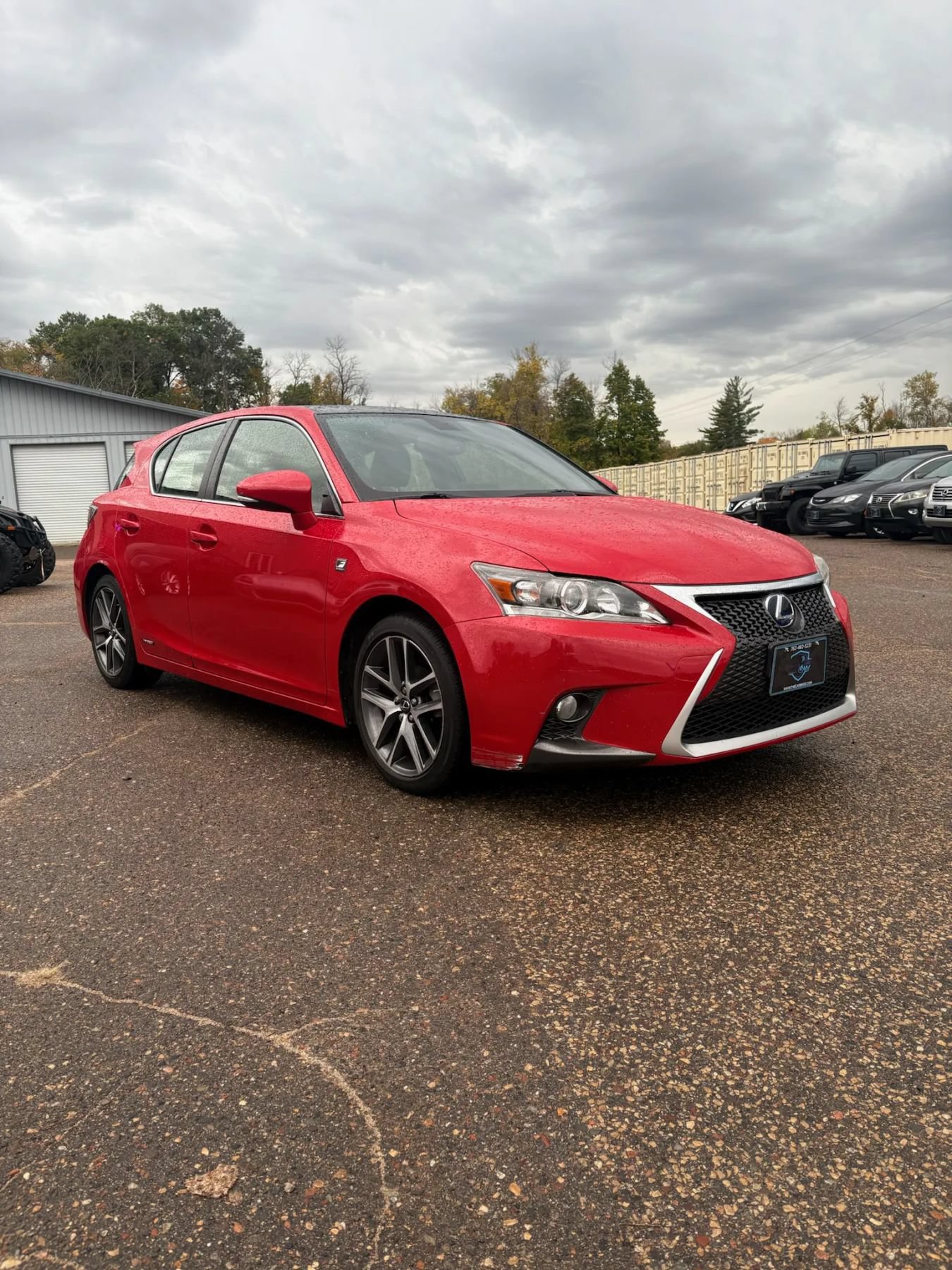 Used 2014 Lexus CT 200h w/ F Sport w/Nuluxe Interior FWD image 3