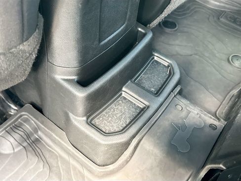 Used 2023 Jeep Wrangler Unlimited w/ Cold Weather Group AWD/4WD image 29