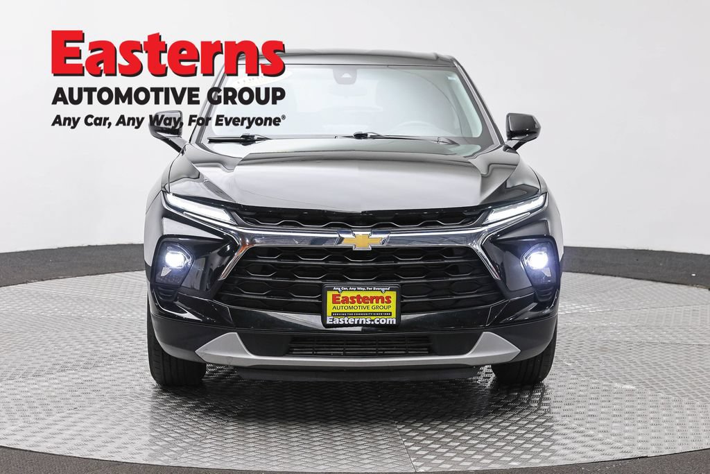 Used 2024 Chevrolet Blazer LT AWD/4WD image 3