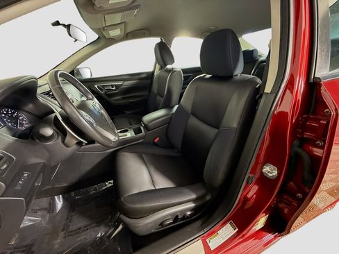 Used 2017 Nissan Altima 2.5 SR w/ Midnight Edition Package image 22