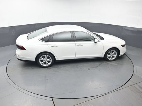 Used 2023 Honda Accord LX image 40