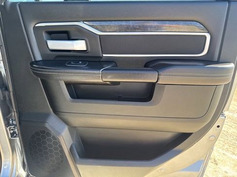 Used 2024 RAM 2500 Big Horn image 26