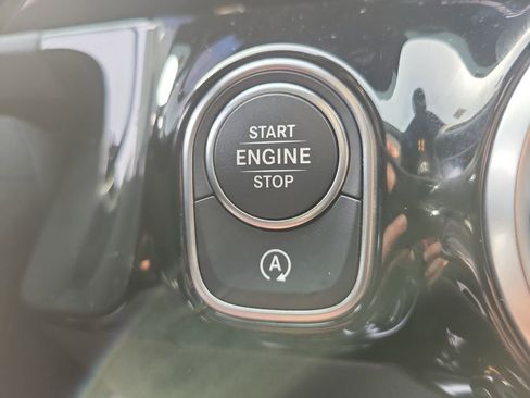 Used 2025 Mercedes-Benz GLA 250 image 24