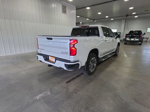 Used 2024 Chevrolet Silverado 1500 High Country w/ Technology Package AWD/4WD image 8