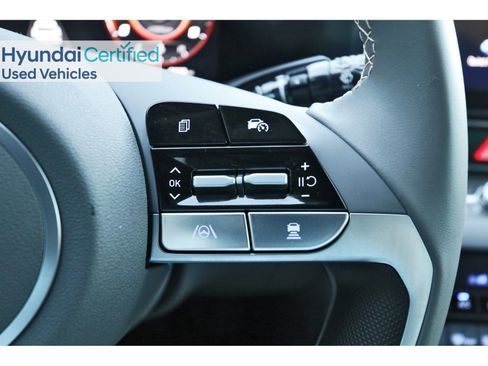 Certified 2025 Hyundai Elantra SEL image 19