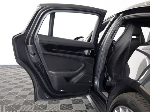 New 2025 Porsche Panamera 4 image 25