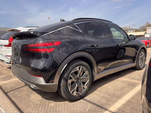 Used 2024 Genesis GV60 RWD image 3