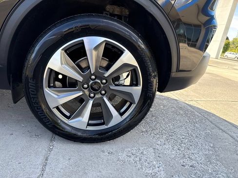 Used 2025 Ford Escape Platinum AWD/4WD image 8