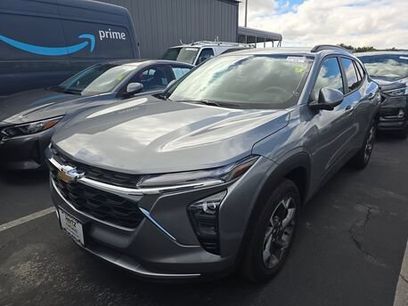 Used 2025 Chevrolet Trax LT w/ LT Convenience Package