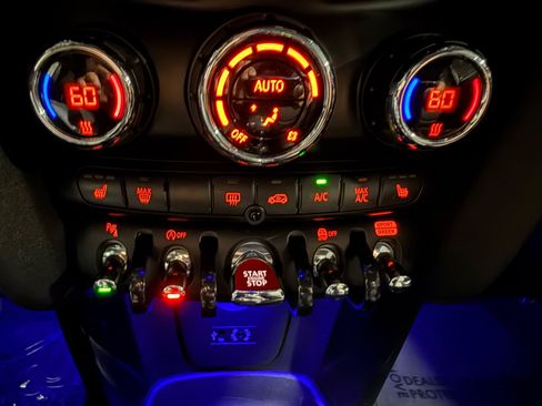 Used 2018 MINI Cooper S FWD image 33