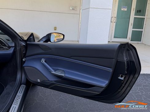 Used 2017 Ferrari 488 Spider RWD image 33