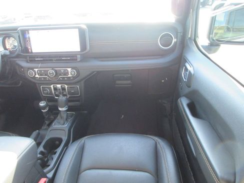 Used 2024 Jeep Wrangler Sahara w/ Technology Group image 18