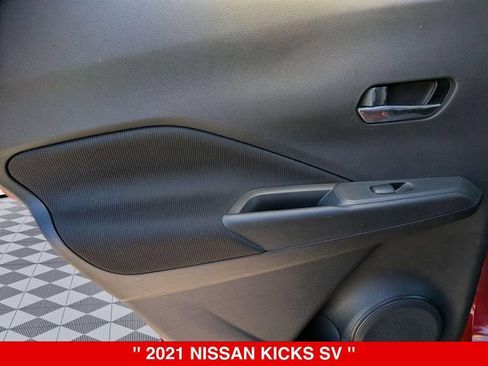 Used 2021 Nissan Kicks SV FWD image 28