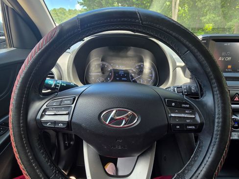 Used 2020 Hyundai Kona SEL FWD image 9