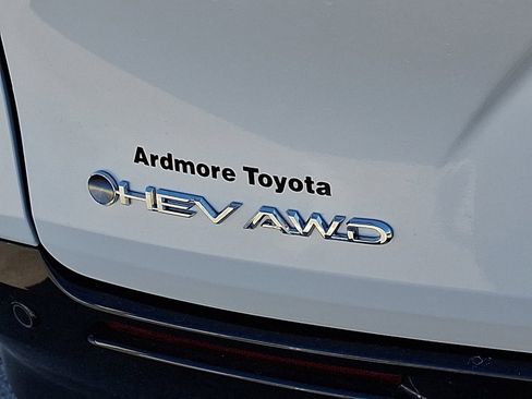 New 2026 Toyota Sienna Platinum image 20