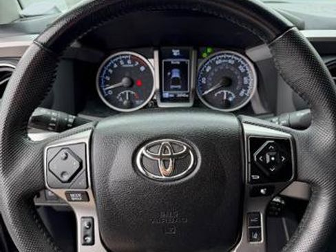 Used 2022 Toyota Tacoma SR5 image 10