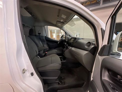 Used 2021 Nissan NV200 SV w/ Back Door Glass Package image 21