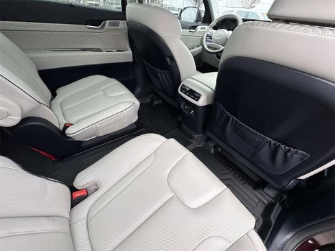 Used 2024 Hyundai Palisade Calligraphy image 15