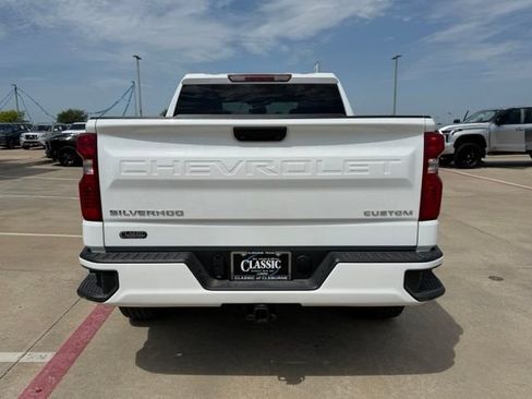 Used 2026 Chevrolet Silverado 1500 Custom RWD image 4