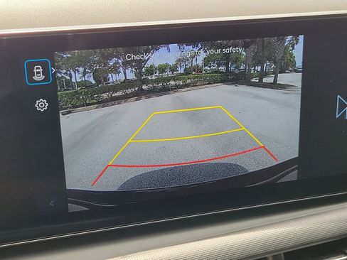 Used 2025 Hyundai Tucson SEL image 25