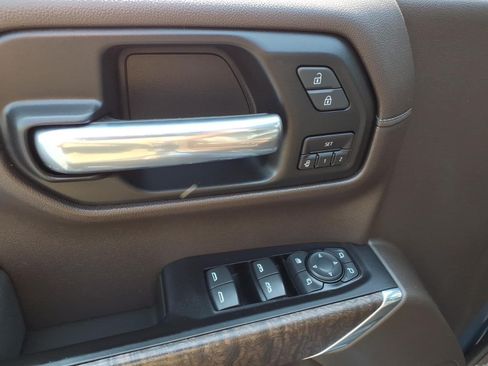 Used 2019 GMC Sierra 1500 Denali w/ Denali Ultimate Package AWD/4WD image 13