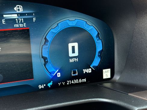 Certified 2025 Ford Bronco Sport Outer Banks w/ Outer Banks Tech Package+ AWD/4WD image 15