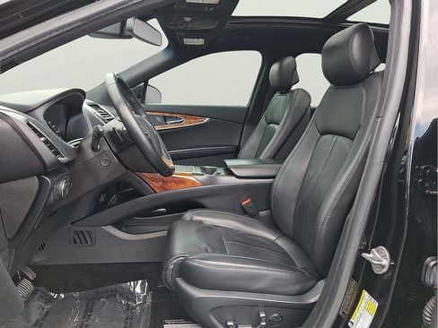 Used 2018 Lincoln MKX Reserve w/ Driver Assistance Package AWD/4WD image 14