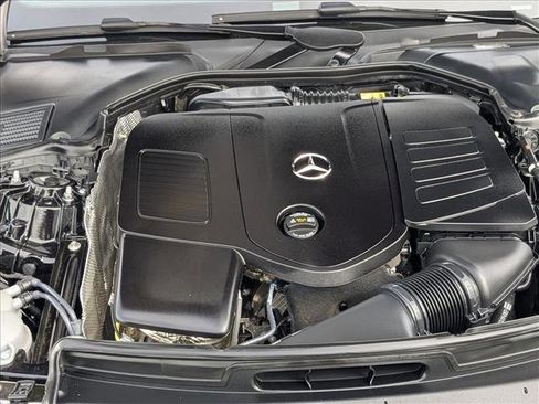 Used 2025 Mercedes-Benz C 300 4MATIC Sedan image 27