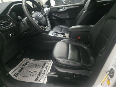 Used 2023 Ford Escape Platinum AWD/4WD image 16