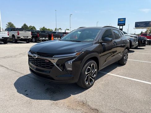 New 2026 Chevrolet Trax RS FWD image 7