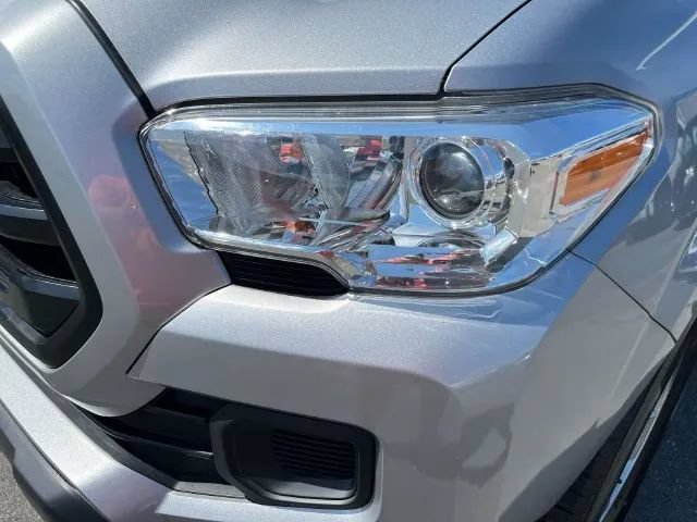 Used 2019 Toyota Tacoma SR w/ SR Convenience Package AWD/4WD image 10