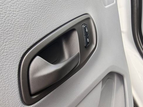 Used 2017 Ford Transit 250 130 Low Roof image 20