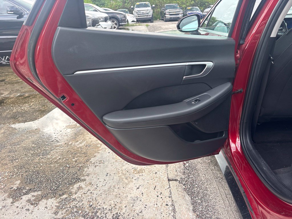 Used 2025 Hyundai Sonata SEL FWD image 14
