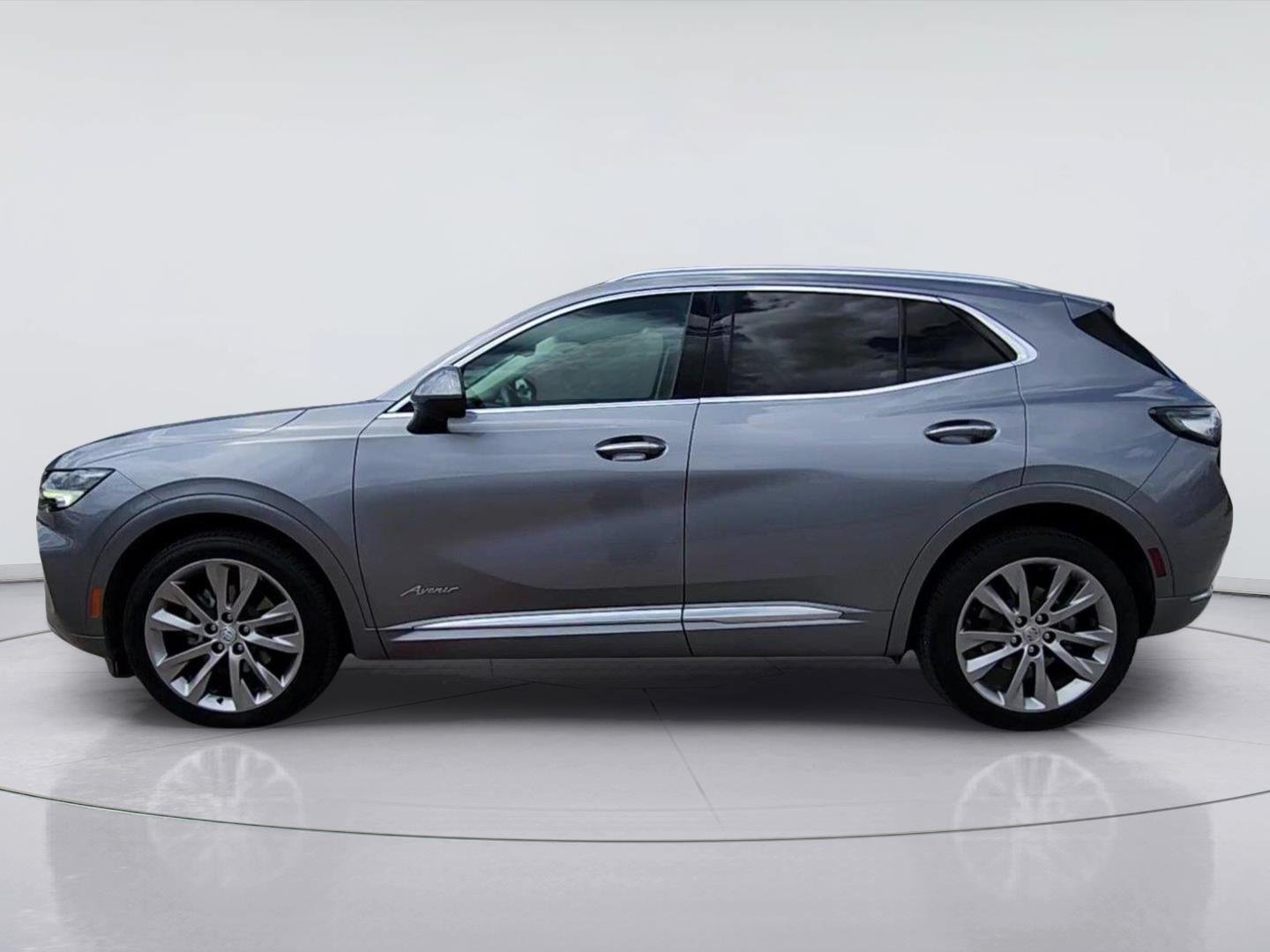 Certified 2022 Buick Envision Avenir w/ Technology Package II FWD image 5
