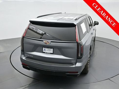 Used 2024 Cadillac Escalade ESV Sport w/ Heavy-Duty Trailer Package image 63