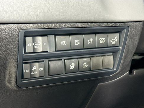 New 2026 Toyota Tundra Capstone AWD/4WD image 18