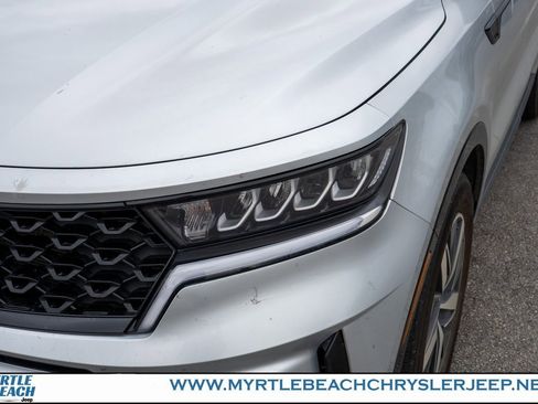 Used 2021 Kia Sorento S w/ Panoramic Sunroof Package image 10