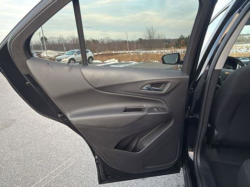Used 2022 Chevrolet Equinox LT image 23