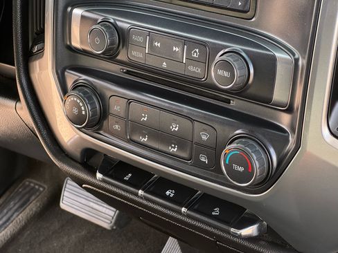 Used 2014 Chevrolet Silverado 1500 LT image 41