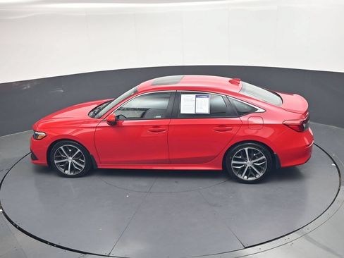 Used 2022 Honda Civic Touring image 28